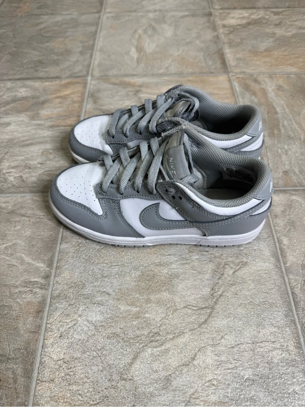Nike Dunk Lows White Smoke Grey PS Shoe Size 2Y Gray FB9109-123 Preowned